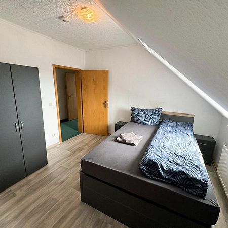 Grosse & Voll Ausgestattete Apartments, Studios, Doppelzimmer, Workspace, Parkplatz, Netflix, Prime & Schnelles Wifi In Ruhiger Lage Mit Garten 鲁多尔施塔特 外观 照片
