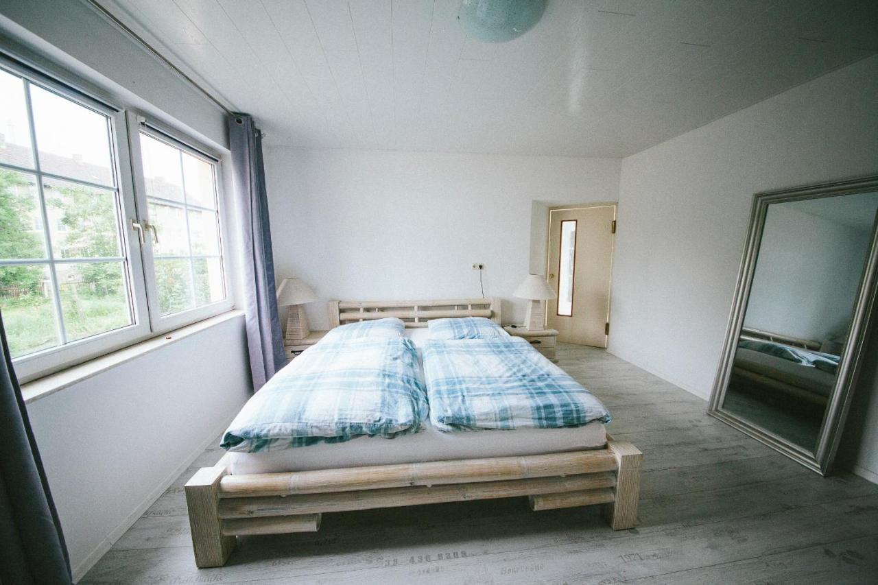 Grosse & Voll Ausgestattete Apartments, Studios, Doppelzimmer, Workspace, Parkplatz, Netflix, Prime & Schnelles Wifi In Ruhiger Lage Mit Garten 鲁多尔施塔特 外观 照片