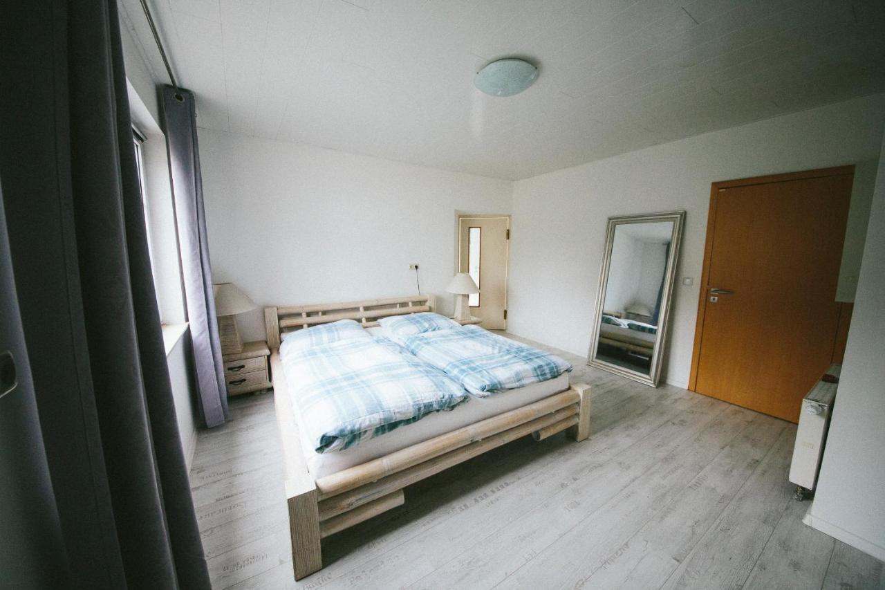 Grosse & Voll Ausgestattete Apartments, Studios, Doppelzimmer, Workspace, Parkplatz, Netflix, Prime & Schnelles Wifi In Ruhiger Lage Mit Garten 鲁多尔施塔特 外观 照片