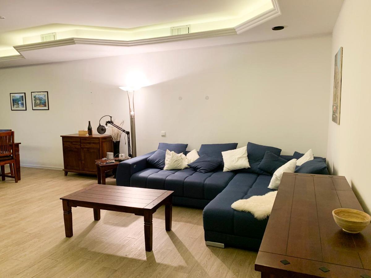 Grosse & Voll Ausgestattete Apartments, Studios, Doppelzimmer, Workspace, Parkplatz, Netflix, Prime & Schnelles Wifi In Ruhiger Lage Mit Garten 鲁多尔施塔特 外观 照片