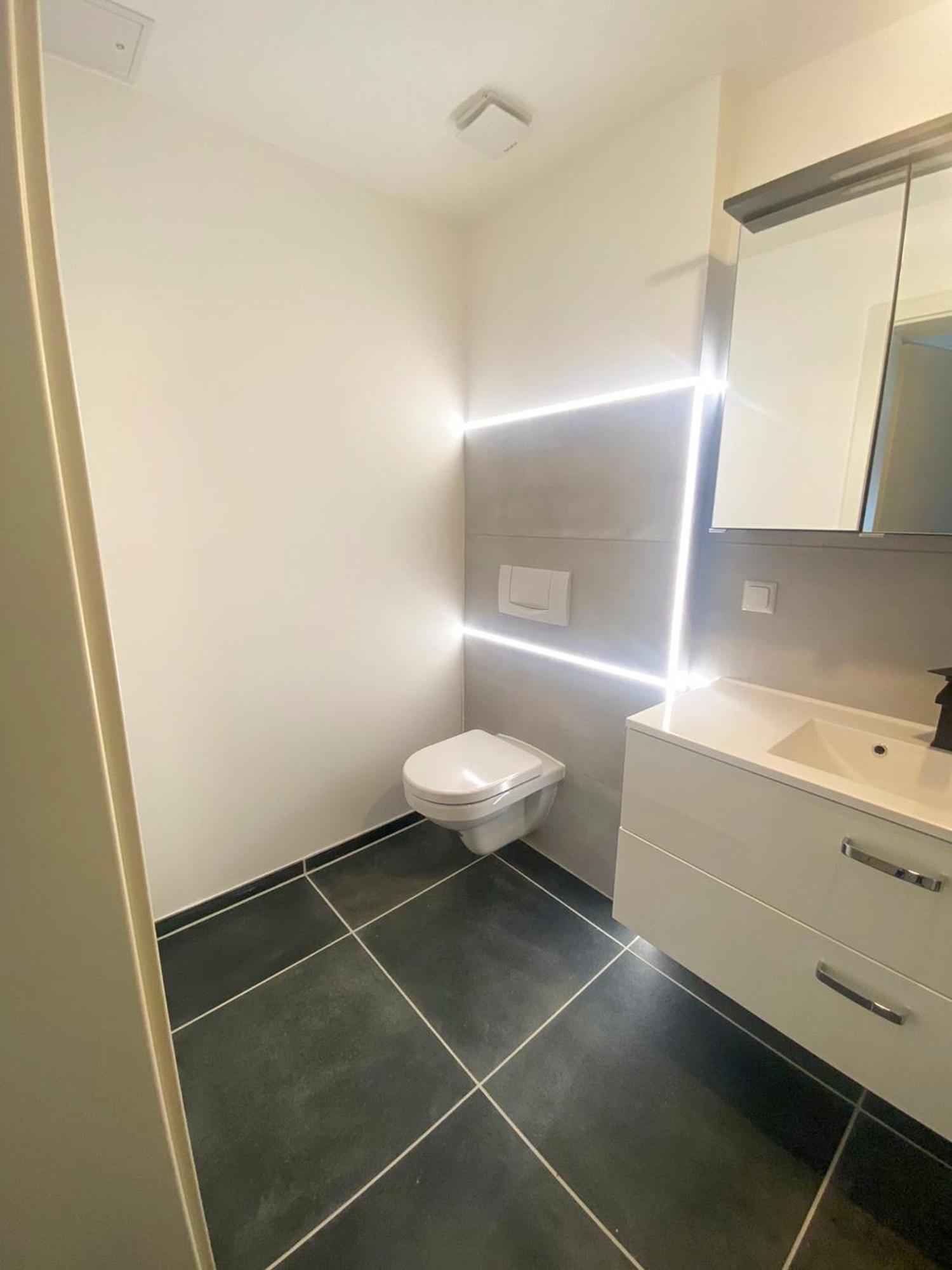 Grosse & Voll Ausgestattete Apartments, Studios, Doppelzimmer, Workspace, Parkplatz, Netflix, Prime & Schnelles Wifi In Ruhiger Lage Mit Garten 鲁多尔施塔特 外观 照片