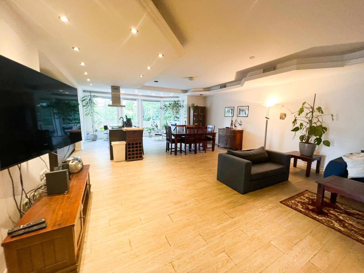 Grosse & Voll Ausgestattete Apartments, Studios, Doppelzimmer, Workspace, Parkplatz, Netflix, Prime & Schnelles Wifi In Ruhiger Lage Mit Garten 鲁多尔施塔特 外观 照片